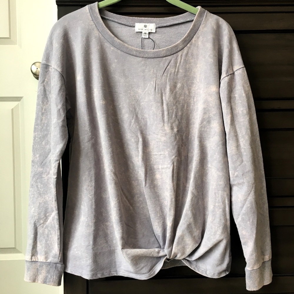 Socialite knotted twist sweatshirt NWT